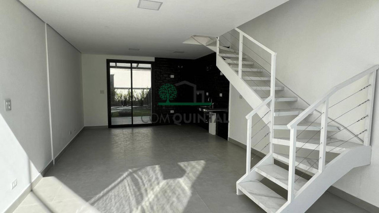 Casa à Venda, 123 m² em Granja Viana - Cotia