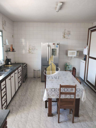 Imagem Casa com 3 Quartos à Venda, 250 m² em Centro - Caçapava Imagem Casa com 3 Quartos à Venda, 250 m² em Centro - Caçapava