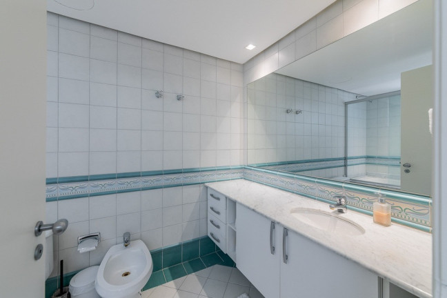 Imagem Apartamento com 4 Quartos à Venda, 405 m² em Moinhos De Vento - Porto Alegre
