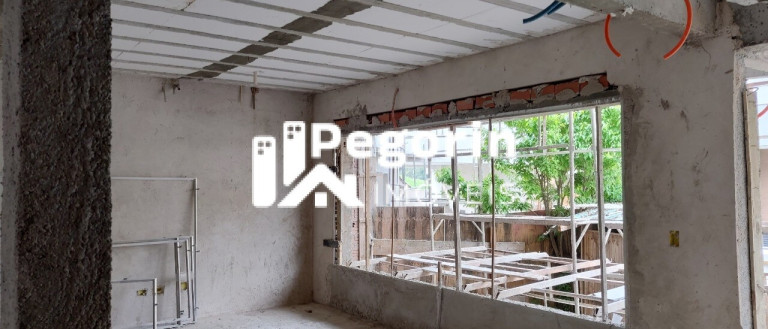 Imagem Sobrado com 3 Quartos à Venda, 176 m² em Campo Comprido - Curitiba