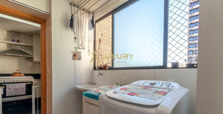 Imagem Imóvel com 4 Quartos à Venda, 147 m² em Funcionários - Belo Horizonte Imagem Imóvel com 4 Quartos à Venda, 147 m² em Funcionários - Belo Horizonte