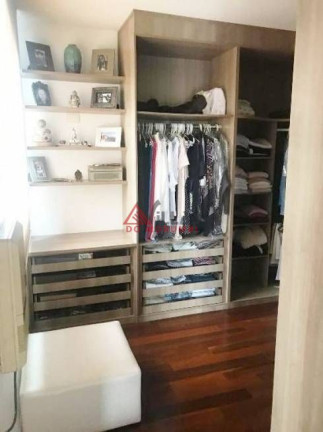 Imagem Sobrado com 3 Quartos à Venda, 420 m² em Morumbi - São Paulo Imagem Sobrado com 3 Quartos à Venda, 420 m² em Morumbi - São Paulo