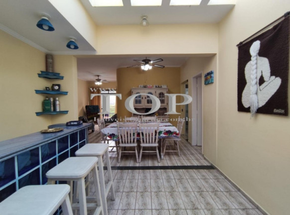 Imagem Cobertura com 3 Quartos à Venda, 197 m² em Tombo - Guarujá