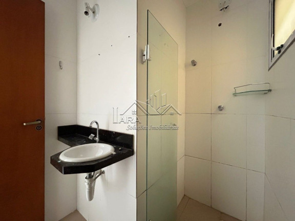 Imagem Sobrado com 3 Quartos à Venda, em Vila Carmosina - São Paulo Imagem Sobrado com 3 Quartos à Venda, em Vila Carmosina - São Paulo