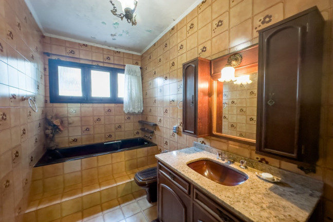 Imagem Casa com 3 Quartos à Venda, 285 m² em Bela Vista - Porto Alegre Imagem Casa com 3 Quartos à Venda, 285 m² em Bela Vista - Porto Alegre