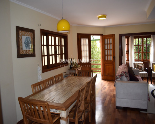 Imagem Casa com 4 Quartos à Venda, 170 m² em Região Da Vila Inglesa - Campos Do Jordão