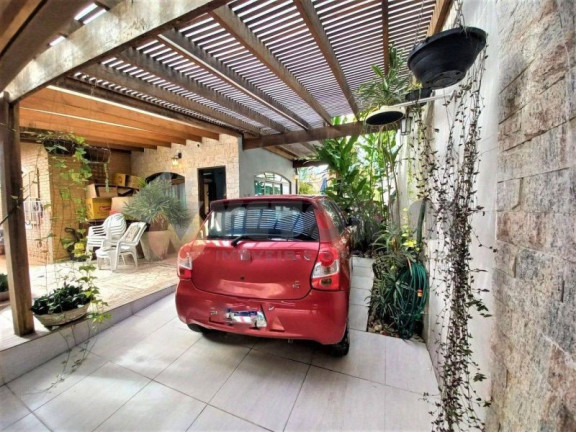 Imagem Casa com 1 Quarto à Venda, 104 m² Imagem Casa com 1 Quarto à Venda, 104 m²