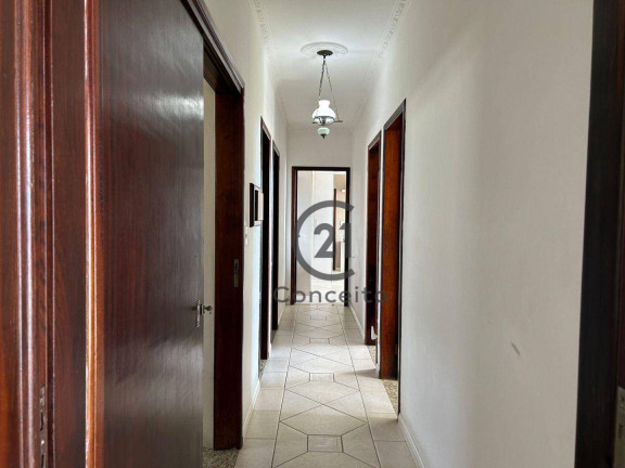 Imagem Casa com 4 Quartos à Venda, 211 m² em Centro - São José