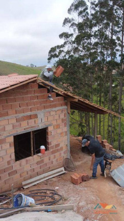 Casa com 1 Quarto à Venda, 75 m² em Rio Claro - Paraibuna