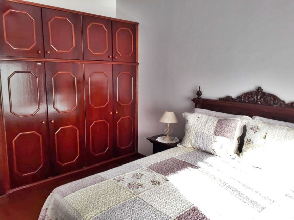 Imagem Casa com 4 Quartos à Venda, 500 m² em Comary - Teresópolis