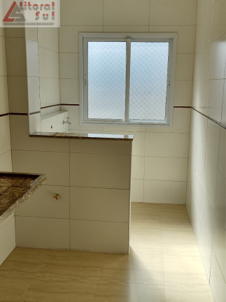 Imagem Apartamento com 2 Quartos à Venda, 72 m² em Ocian - Praia Grande