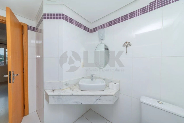 Imagem Casa com 3 Quartos à Venda, 282 m² em Chácara Das Pedras - Porto Alegre