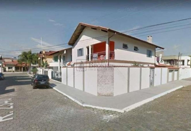 Casa com 5 Quartos à Venda, 226 m² em Centro - Balneário Camboriú