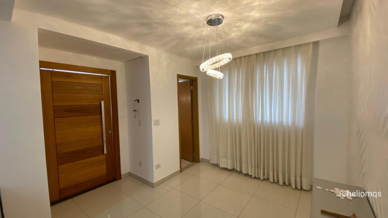 Imagem Sobrado com 4 Quartos à Venda, 196 m² em Chácara Cachoeira - Campo Grande