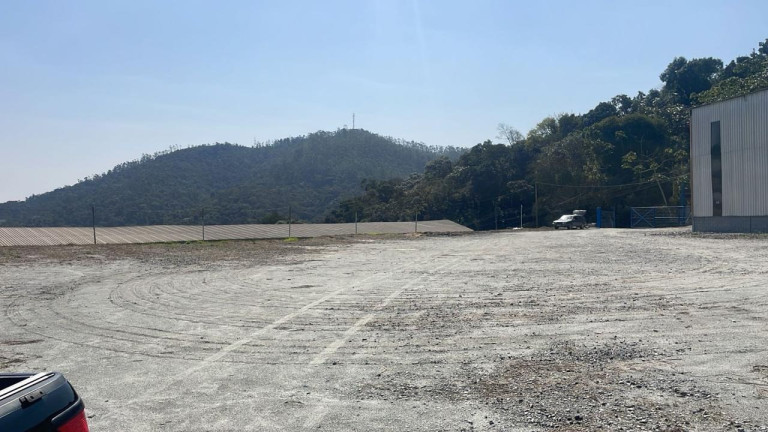 Imagem Imóvel para Alugar, 1.350 m² em Residencial Santa Helena - Gleba Ii - Santana De Parnaíba Imagem Imóvel para Alugar, 1.350 m² em Residencial Santa Helena - Gleba Ii - Santana De Parnaíba