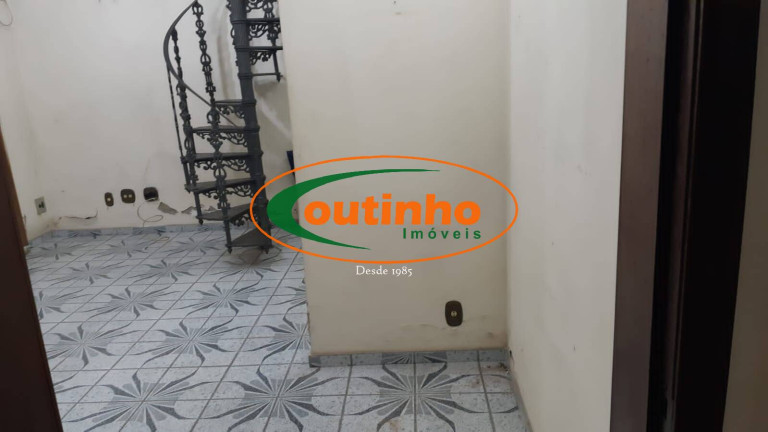 Imagem Casa com 3 Quartos à Venda, 158 m² em Vila Isabel - Rio De Janeiro Imagem Casa com 3 Quartos à Venda, 158 m² em Vila Isabel - Rio De Janeiro