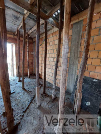 Imagem Casa com 3 Quartos à Venda, 180 m² em Centro - Balneário Camboriú Imagem Casa com 3 Quartos à Venda, 180 m² em Centro - Balneário Camboriú