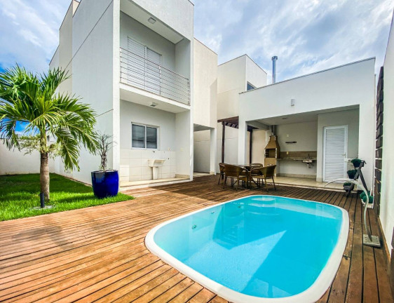 Imagem Casa com 3 Quartos à Venda, 165 m² em Ribeirão Do Lipa - Cuiabá Imagem Casa com 3 Quartos à Venda, 165 m² em Ribeirão Do Lipa - Cuiabá