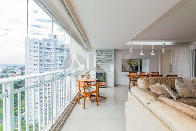 Imagem Apartamento com 3 Quartos à Venda, 125 m² em Jardim Europa - Porto Alegre