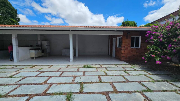 Imagem Casa com 4 Quartos à Venda, 1.600 m² em Flores - Manaus Imagem Casa com 4 Quartos à Venda, 1.600 m² em Flores - Manaus