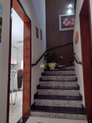 Imagem Sobrado com 3 Quartos à Venda, 220 m² em Villa Branca - Jacareí