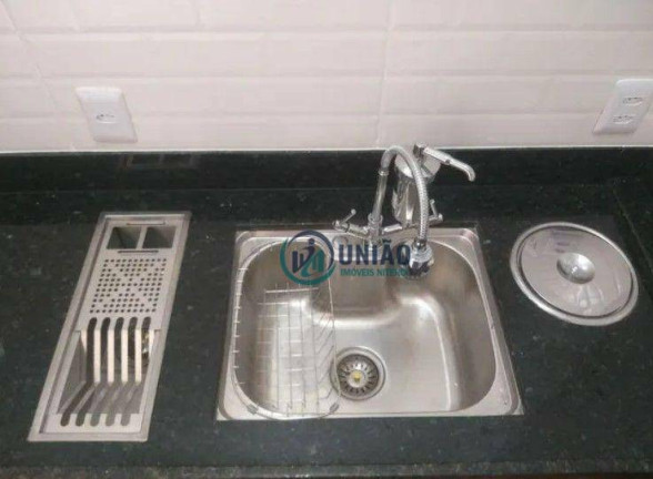 Imagem Kitnet com 1 Quarto à Venda, 30 m² em Centro - Niterói