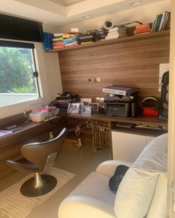 Imagem Casa com 4 Quartos à Venda, em Piratininga - Niterói Imagem Casa com 4 Quartos à Venda, em Piratininga - Niterói