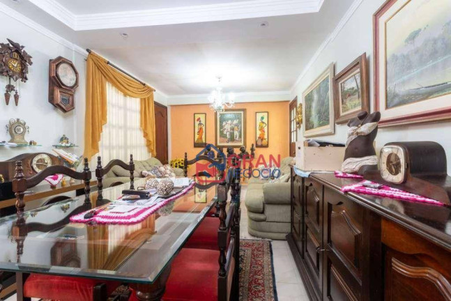 Imagem Casa com 3 Quartos à Venda, 123 m² em São Braz - Curitiba Imagem Casa com 3 Quartos à Venda, 123 m² em São Braz - Curitiba