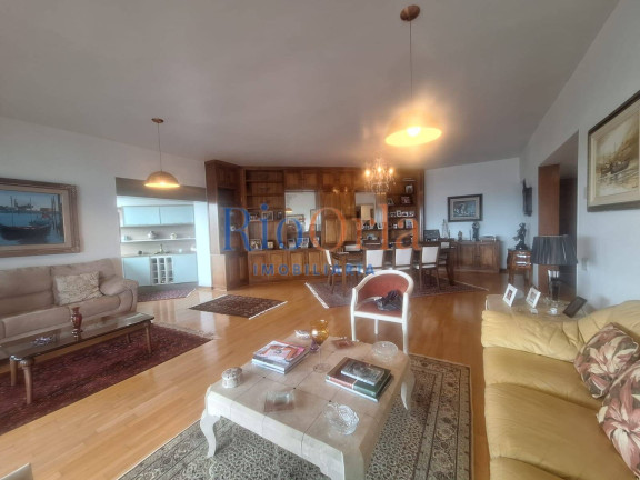 Imagem Apartamento com 3 Quartos à Venda, 220 m² em Barra Da Tijuca - Rio De Janeiro