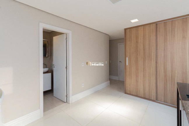 Imagem Casa com 4 Quartos à Venda, 495 m² em Querência - Viamão Imagem Casa com 4 Quartos à Venda, 495 m² em Querência - Viamão