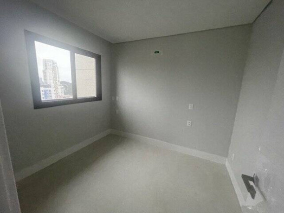 Imagem Apartamento com 4 Quartos à Venda, 132 m² em Centro - Balneário Camboriú Imagem Apartamento com 4 Quartos à Venda, 132 m² em Centro - Balneário Camboriú