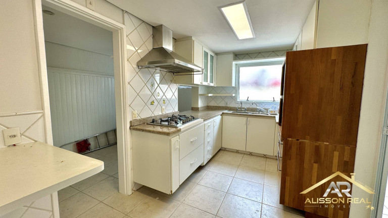 Imagem Casa de Condomínio com 4 Quartos à Venda, 330 m² em Cidade Tamboré - Santana De Parnaíba Imagem Casa de Condomínio com 4 Quartos à Venda, 330 m² em Cidade Tamboré - Santana De Parnaíba