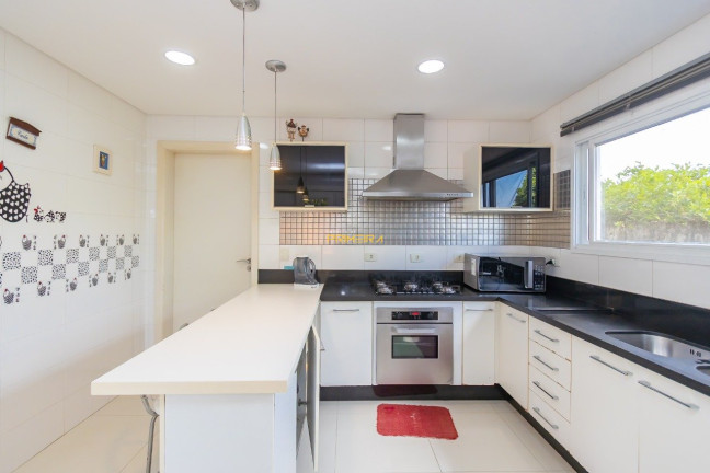 Imagem Casa com 5 Quartos à Venda, 4.850 m² em Augusta - Curitiba