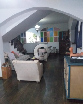Imagem Casa com 3 Quartos à Venda, 360 m² em Todos Os Santos - Montes Claros Imagem Casa com 3 Quartos à Venda, 360 m² em Todos Os Santos - Montes Claros