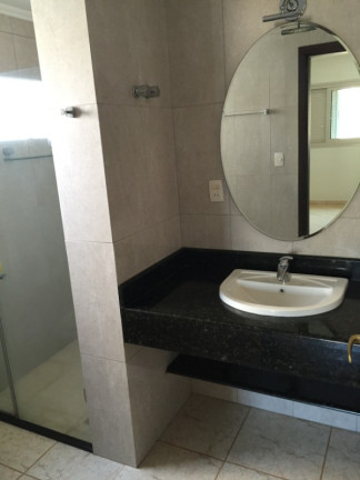 Imagem Apartamento com 3 Quartos à Venda, 246 m² em Centro - Dourados