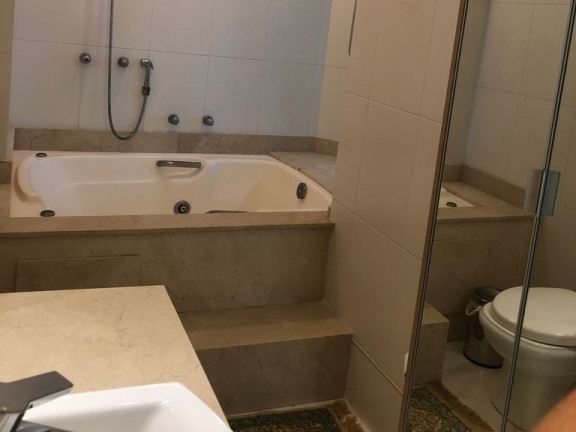 Imagem Imóvel com 4 Quartos à Venda, 170 m² em Meia Praia - Itapema