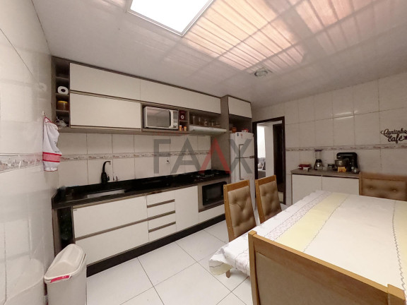 Imagem Casa com 2 Quartos à Venda, 250 m² em Boqueirão - Guarapuava Imagem Casa com 2 Quartos à Venda, 250 m² em Boqueirão - Guarapuava