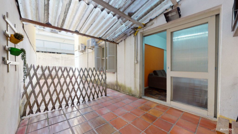 Imagem Imóvel com 3 Quartos à Venda, 76 m² em Petrópolis - Porto Alegre Imagem Imóvel com 3 Quartos à Venda, 76 m² em Petrópolis - Porto Alegre