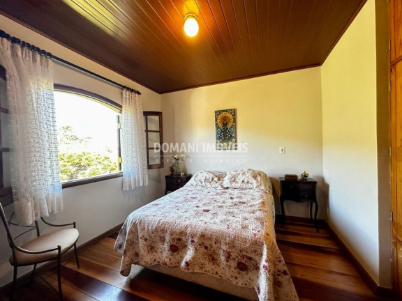 Imagem Casa com 4 Quartos à Venda, 170 m² em Região Do Vale Encantado - Campos Do Jordão Imagem Casa com 4 Quartos à Venda, 170 m² em Região Do Vale Encantado - Campos Do Jordão