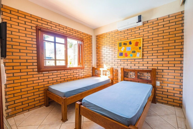 Imagem Casa de Condomínio com 3 Quartos à Venda, 160 m² em Cachoeira Do Bom Jesus - Florianópolis Imagem Casa de Condomínio com 3 Quartos à Venda, 160 m² em Cachoeira Do Bom Jesus - Florianópolis
