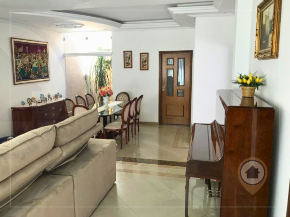 Imagem Casa com 3 Quartos à Venda, 250 m² em Vila Milton - Guarulhos Imagem Casa com 3 Quartos à Venda, 250 m² em Vila Milton - Guarulhos