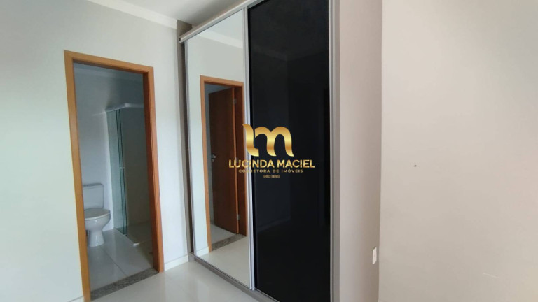 Imagem Apartamento com 2 Quartos à Venda, 70 m² em Ocian - Praia Grande
