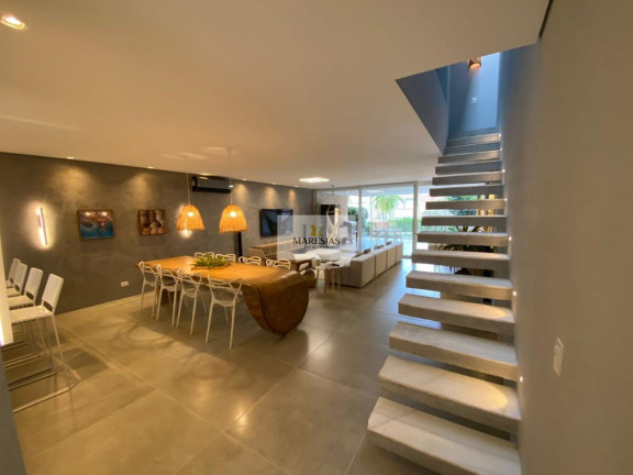 Imagem Casa com 4 Quartos à Venda, 180 m² em Maresias - São Sebastião Imagem Casa com 4 Quartos à Venda, 180 m² em Maresias - São Sebastião