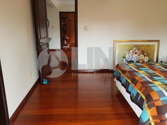 Imagem Casa com 4 Quartos à Venda, 338 m² em Jardim Itu - Porto Alegre Imagem Casa com 4 Quartos à Venda, 338 m² em Jardim Itu - Porto Alegre
