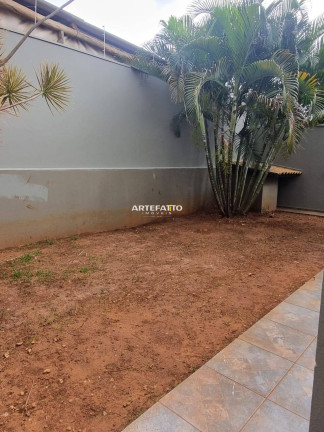 Imagem Casa com 2 Quartos à Venda, 251 m² Imagem Casa com 2 Quartos à Venda, 251 m²