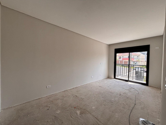 Imagem Casa com 3 Quartos à Venda, 123 m² em Uberaba - Curitiba Imagem Casa com 3 Quartos à Venda, 123 m² em Uberaba - Curitiba
