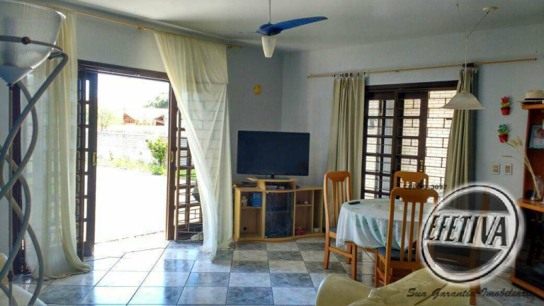 Imagem Casa com 2 Quartos à Venda, 144 m² em Centro - Guaratuba Imagem Casa com 2 Quartos à Venda, 144 m² em Centro - Guaratuba