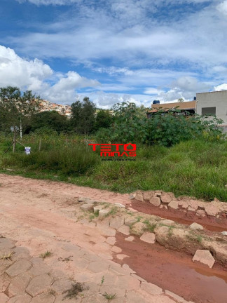 Imagem Terreno à Venda, 250 m² em Estação - São Lourenço Imagem Terreno à Venda, 250 m² em Estação - São Lourenço