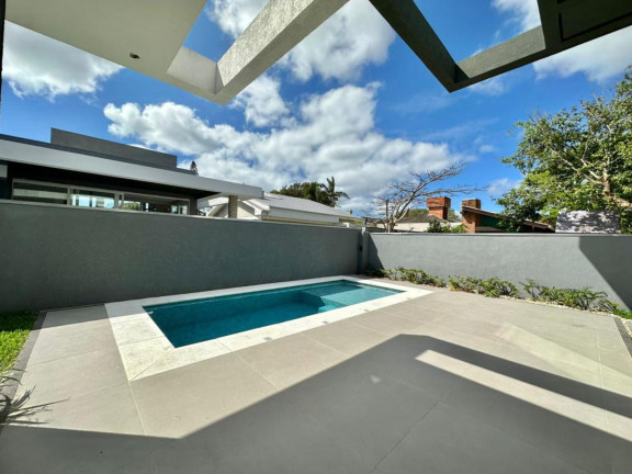 Imagem Casa com 4 Quartos à Venda, 235 m² em Atlantida - Capao Da Canoa Imagem Casa com 4 Quartos à Venda, 235 m² em Atlantida - Capao Da Canoa