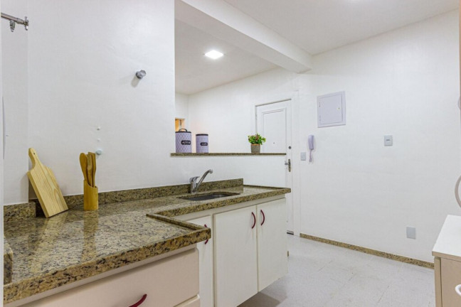 Imagem Imóvel com 2 Quartos à Venda, 92 m² em Gávea - Rio De Janeiro Imagem Imóvel com 2 Quartos à Venda, 92 m² em Gávea - Rio De Janeiro